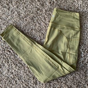BUFFBUNNY Luna Leggings (olive)